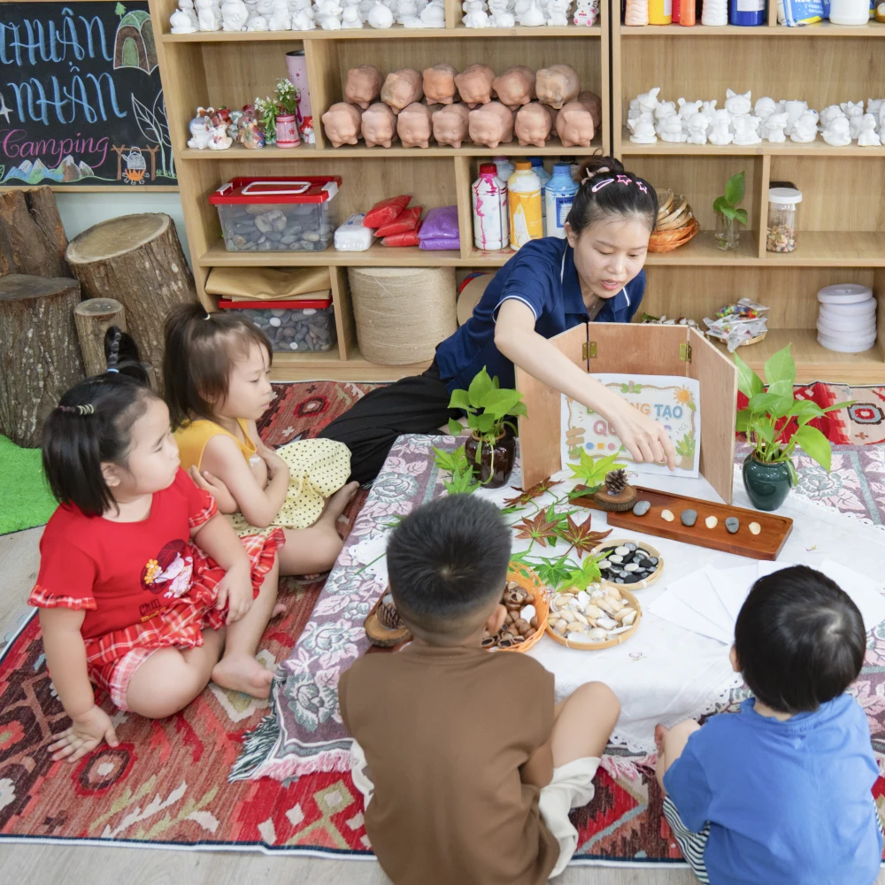 Học qua chơi và trải nghiệm
