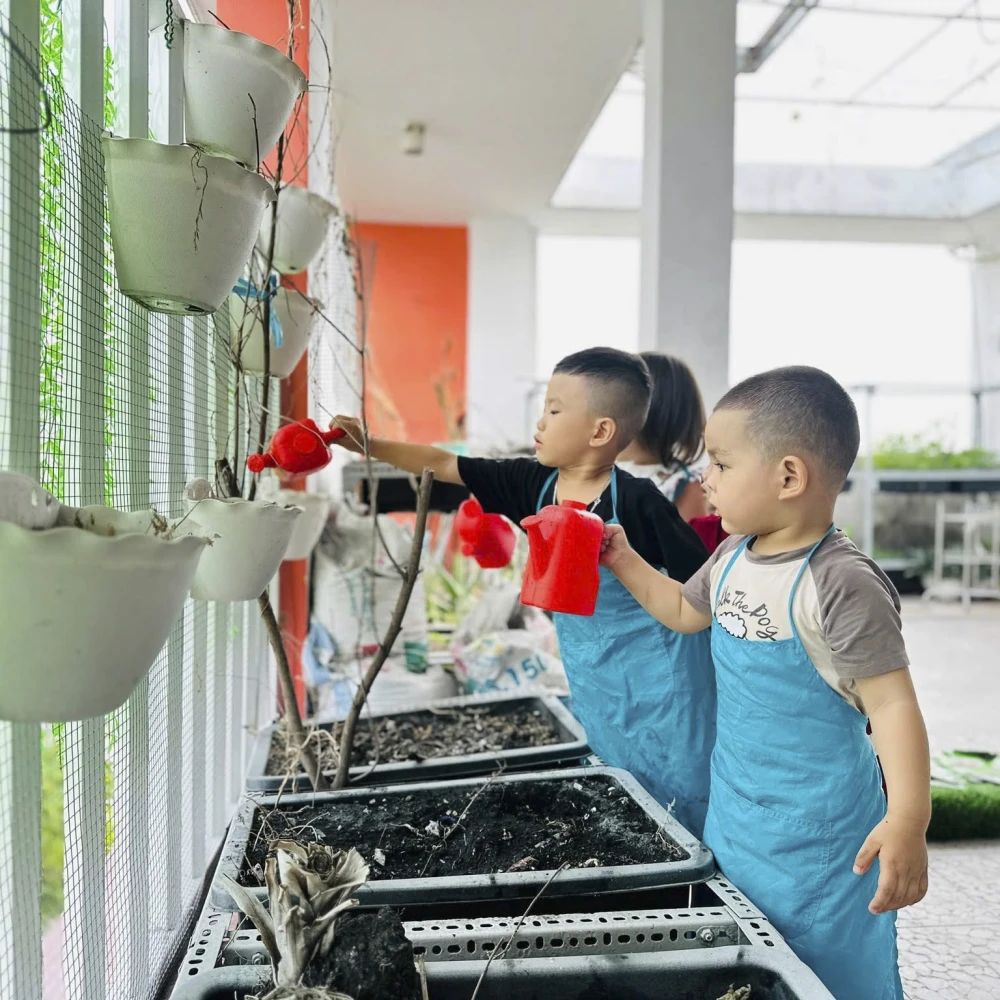 Học qua trải nghiệm