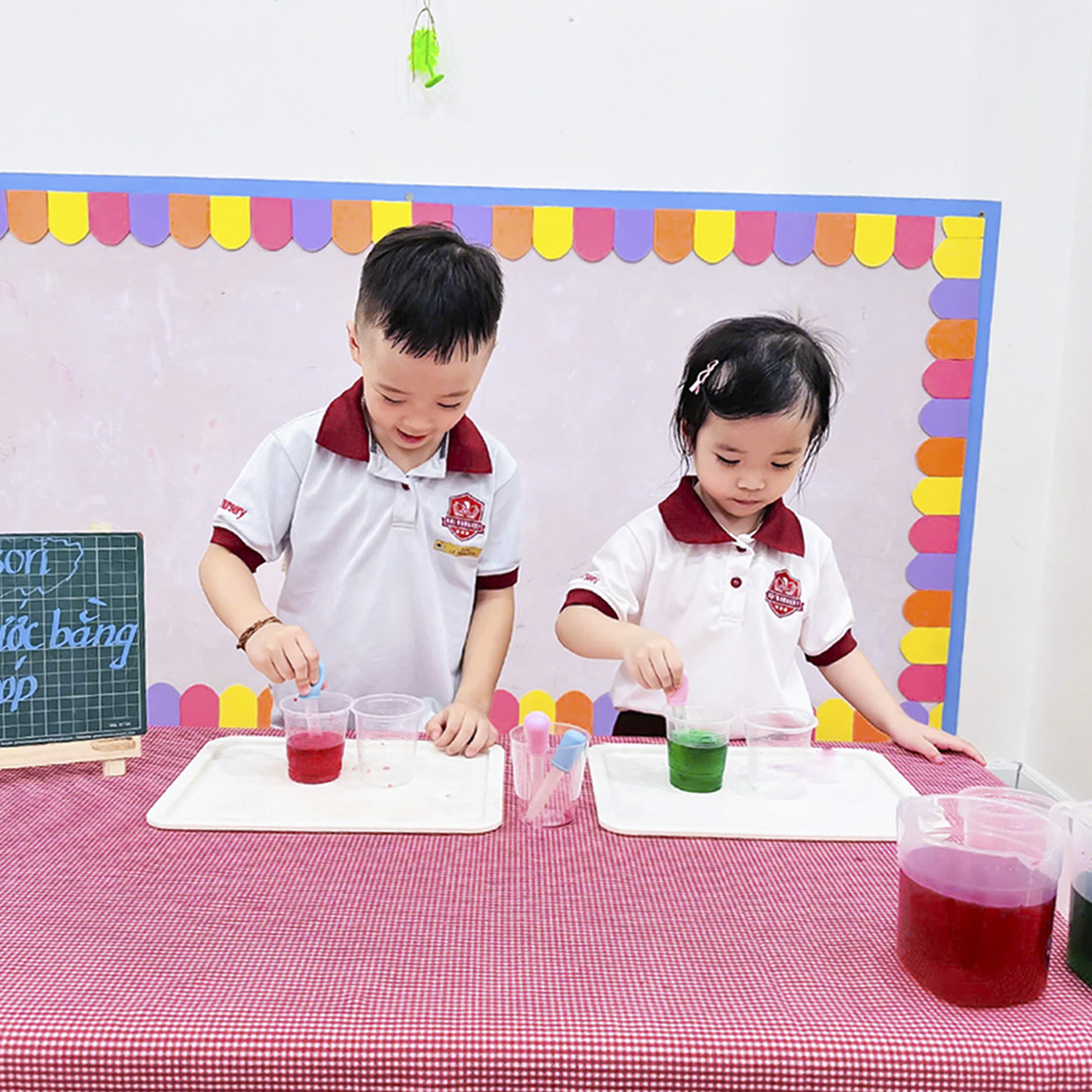 Học qua trải nghiệm